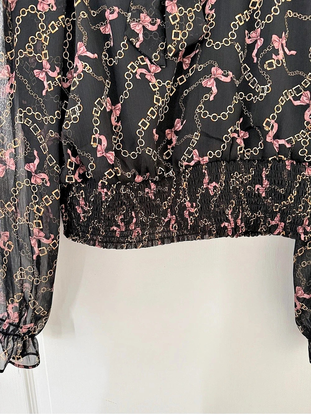 Bows and Chains Print Neck Tie Shirt - Picture 3 of 7